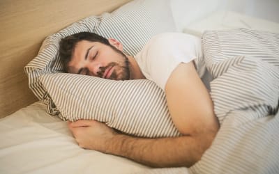 Top 8 mitov o spanju, ki lahko škodujejo vašemu zdravju